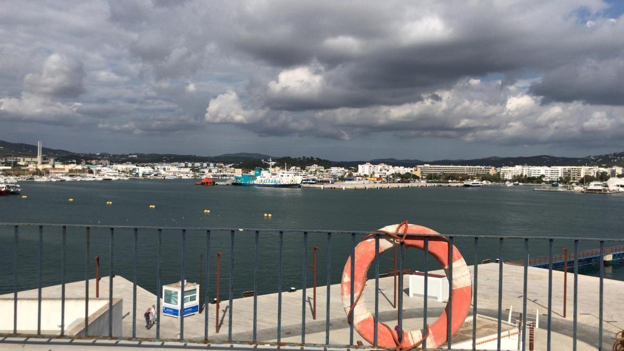 Mirador De La Virgen Atico Con Terraza Y Estudio Sin Terraza Apartment Ibiza Town Luaran gambar